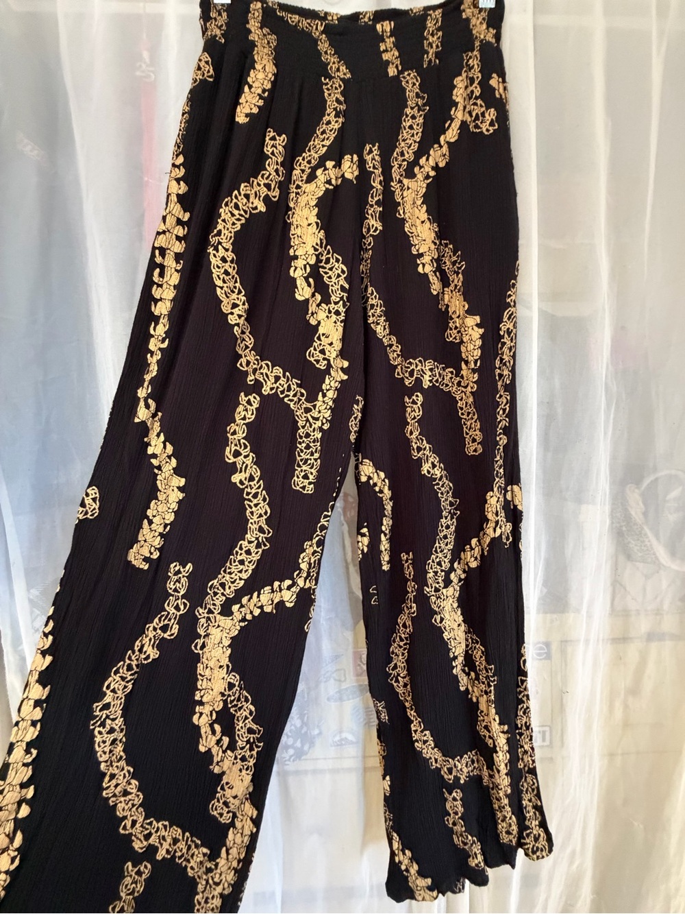 Kahulalea puakenikeni pants